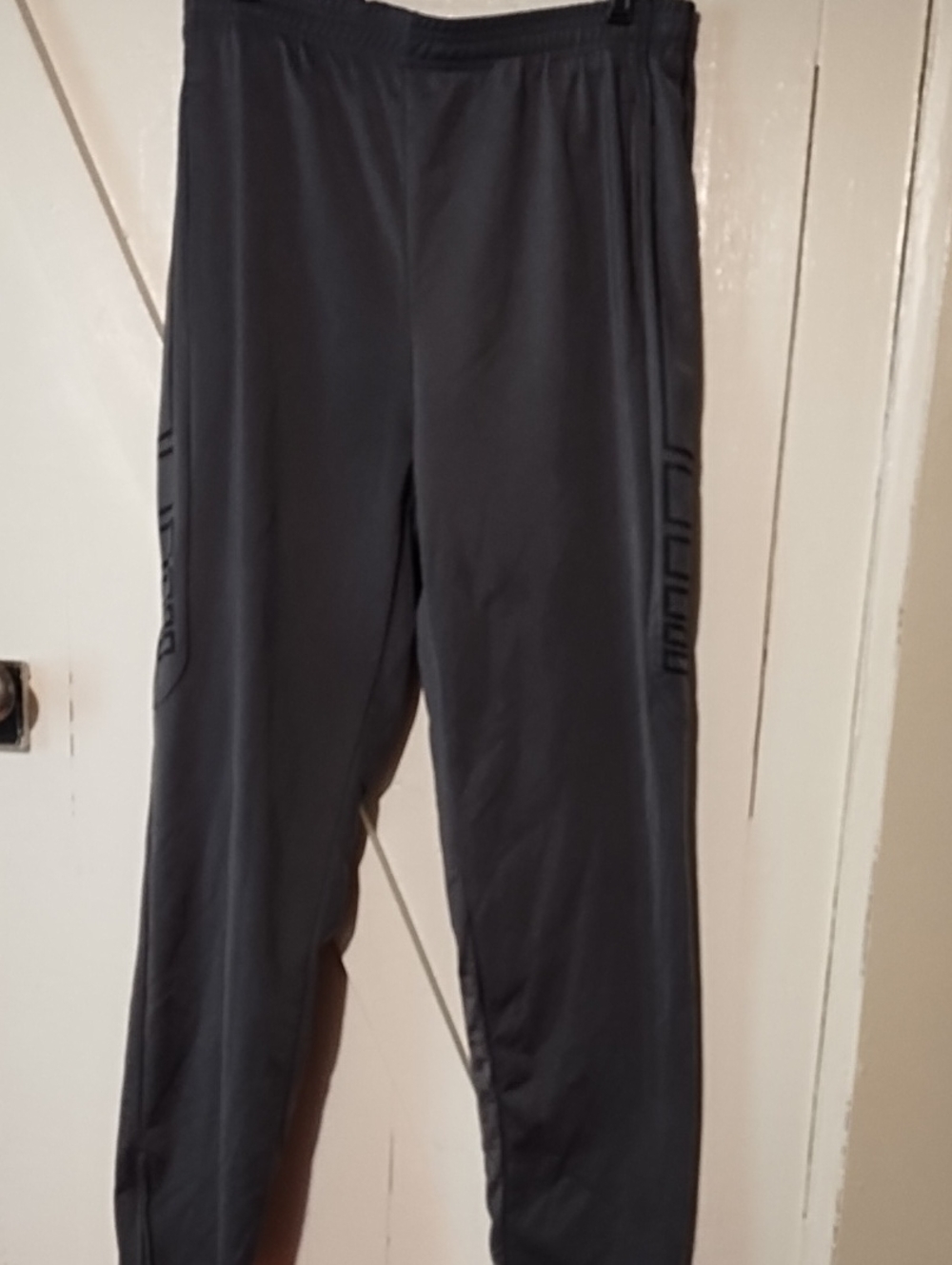 Cougar Men's Black Sweatpants Joggers VGC Size XL.